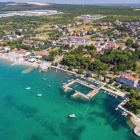 Apartment Stunning In Sveti Petar Na Moru